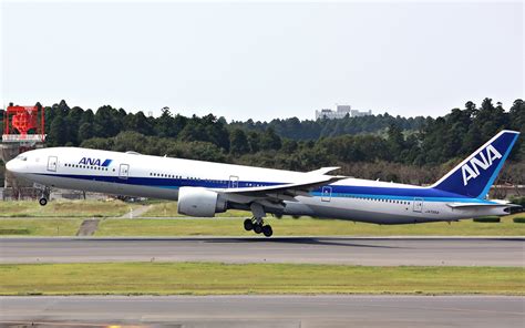 ana b773